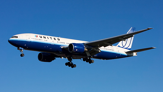 N221UA ✈ United Airlines Boeing 777-222ER