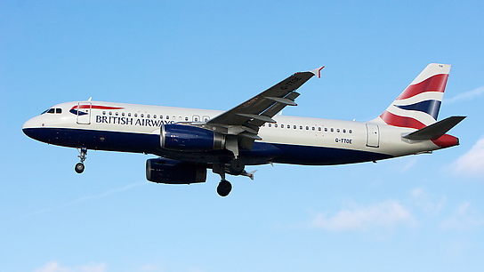 G-TTOE ✈ British Airways Airbus A320-232