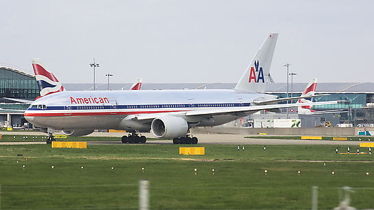 N785AN ✈ American Airlines Boeing 777-223ER