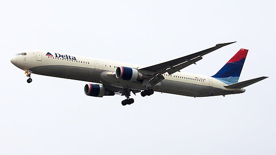 N833MH ✈ Delta Air Lines Boeing 767-432ER