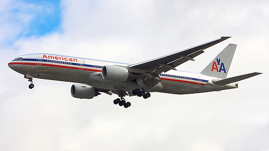 N795AN ✈ American Airlines Boeing 777-223ER