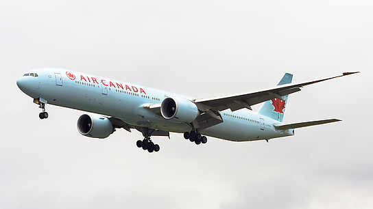 C-FITU ✈ Air Canada Boeing 777-333ER