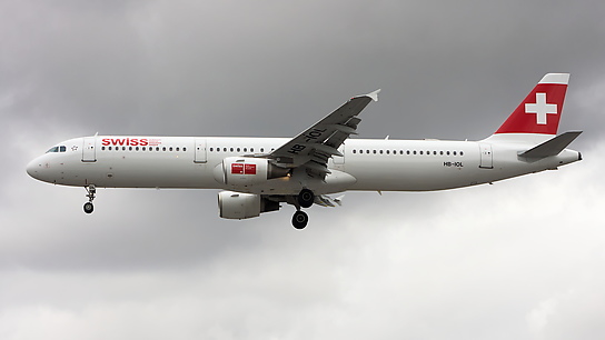 HB-IOL ✈ Swiss International Air Lines Airbus A321-111