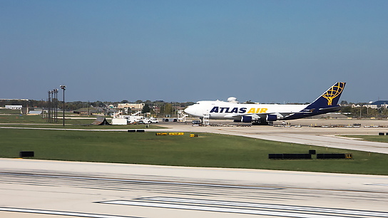 N* ✈ Atlas Air Boeing 747-470F