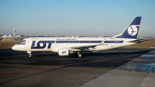 SP-LIE ✈ LOT Polish Airlines Embraer ERJ-175LR