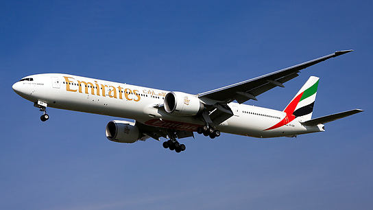 A6-EBR ✈ Emirates Airline Boeing 777-31HER