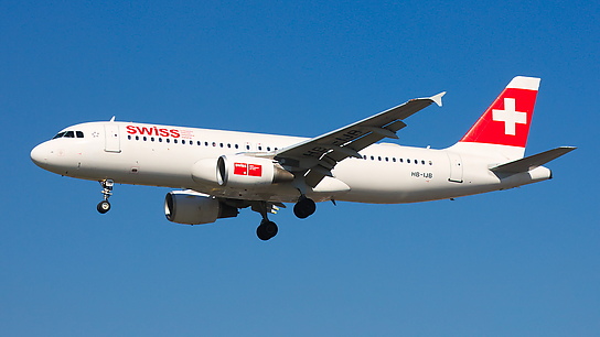 HB-IJB ✈ Swiss International Air Lines Airbus A320-214