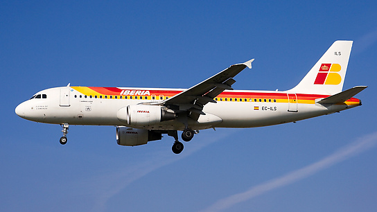 EC-ILS ✈ Iberia Airlines Airbus A320-214