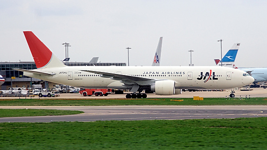 JA704J ✈ Japan Airlines Boeing 777-246ER