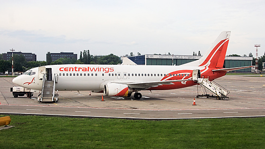 SP-LLE ✈ Centralwings Boeing 737-45D