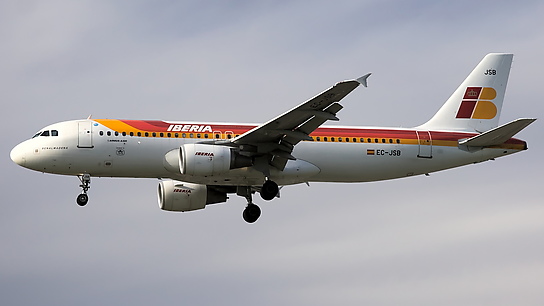EC-JSB ✈ Iberia Airlines Airbus A320-214