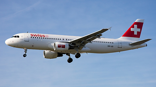 HB-IJQ ✈ Swiss International Air Lines Airbus A320-214