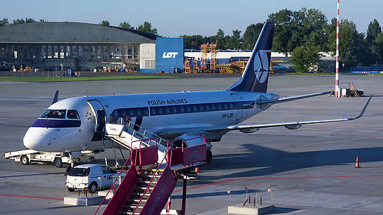SP-LDH ✈ LOT Polish Airlines Embraer ERJ-170LR