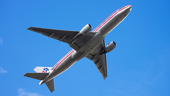 N784AN ✈ American Airlines Boeing 777-223ER