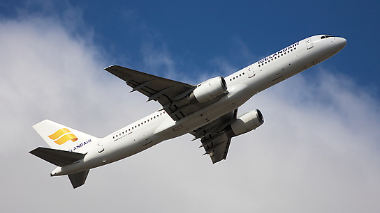 TF-FII ✈ Icelandair Boeing 757-208