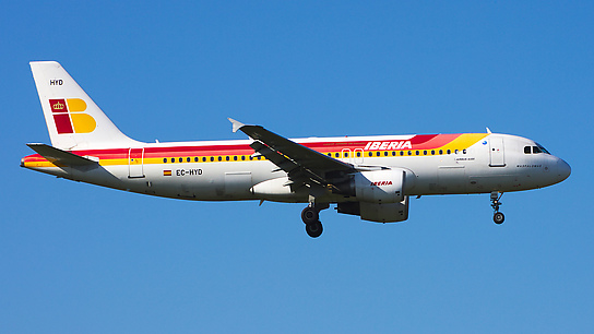 EC-HYD ✈ Iberia Airlines Airbus A320-214